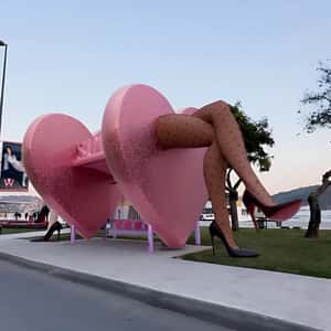 14 Best Fashion & Apparel FOOH Ads