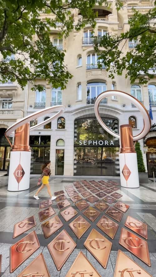 Beauty & Personal Care FOOH advertising